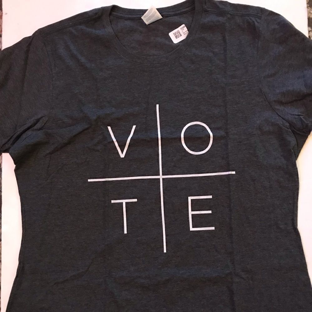 VOTE Basic Graphic T Shirt